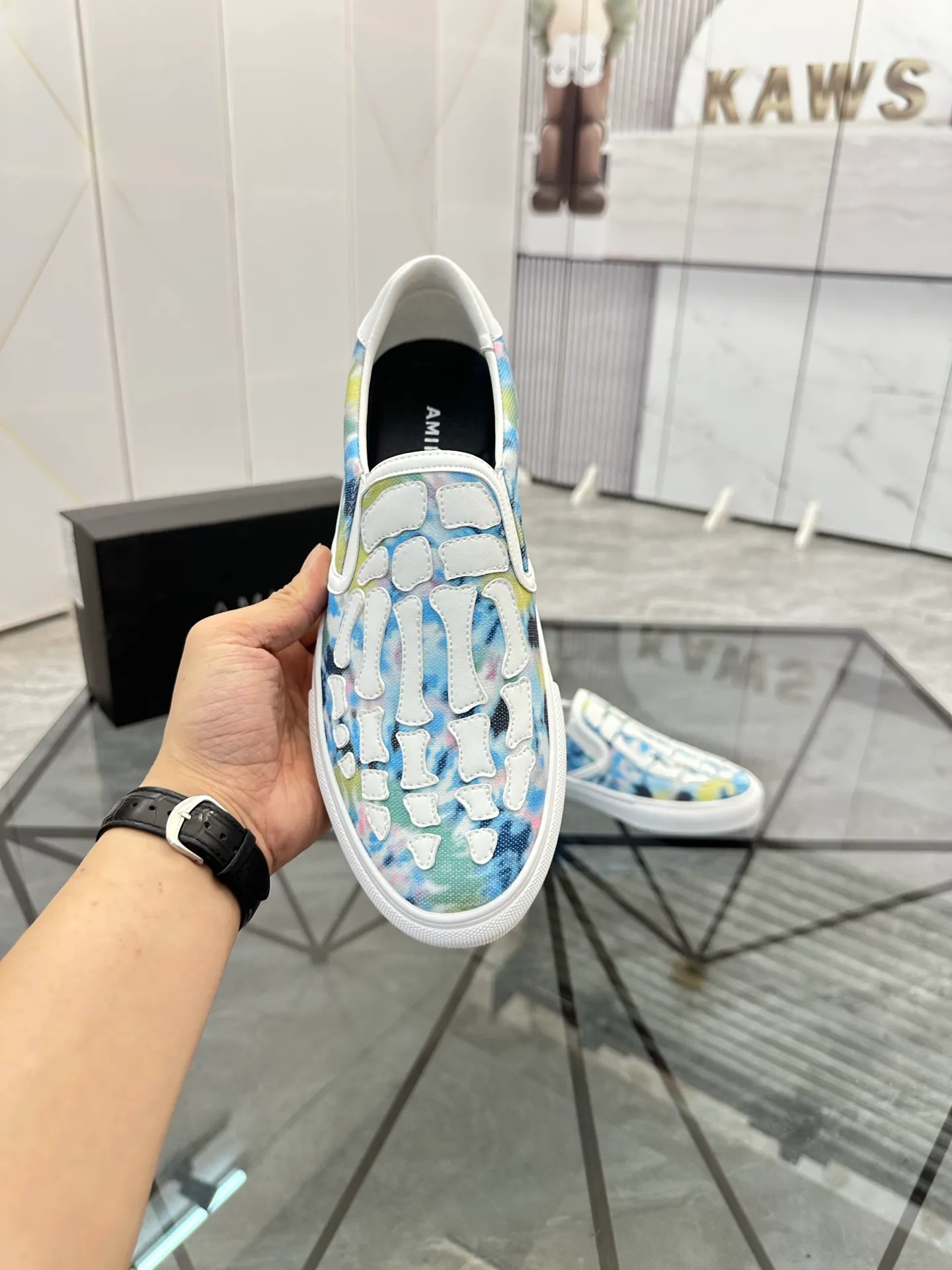 Men's shoes for sale 💰: 💰P420¥ Product trademark: AMIRI*「EMIR*] slip-on Regular size: 38-44 (can be customized to 37.45.46) Product materials: Upper imported original fabric spliced ​​cowhide, breathable lining, original outsole. No.: 1023